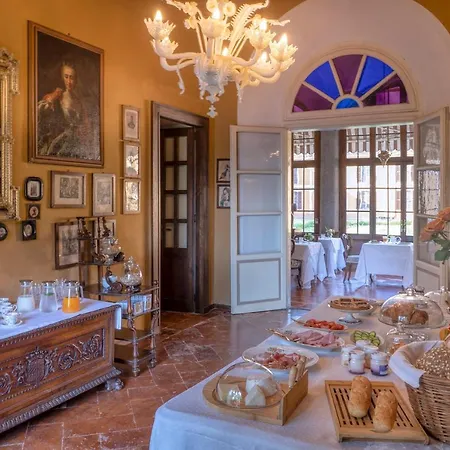 Palazzo Cavagna Sangiuliani